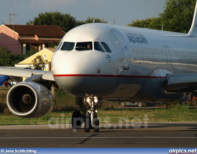 SX-DVL, Airbus A320-200, Aegean Airlines