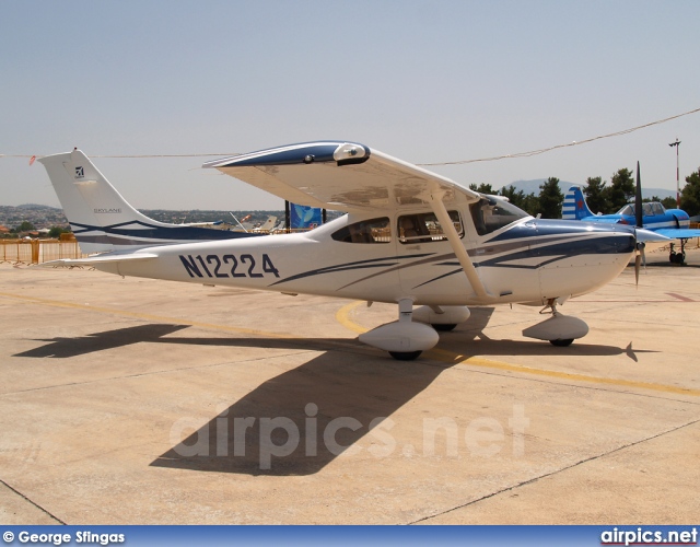 N12224, Cessna 182-T Skylane, Private
