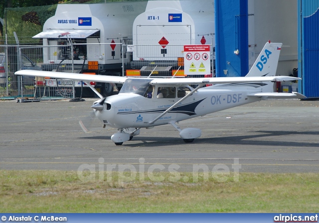 OK-DSF, Cessna 172-S Skyhawk, Delta System Air