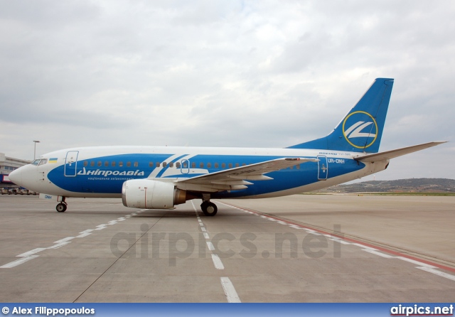 UR-DNH, Boeing 737-500, Dniproavia