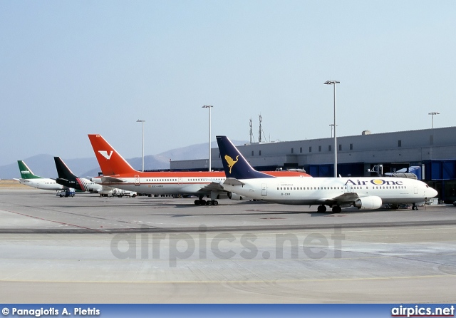 EI-CXM, Boeing 737-400, Air One