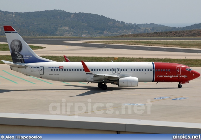 LN-NON, Boeing 737-800, Norwegian Air Shuttle