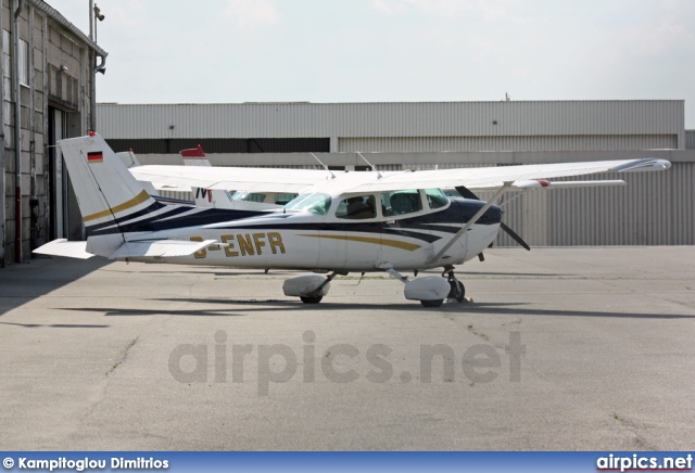 D-ENFR, Cessna 172-P Skyhawk, Private