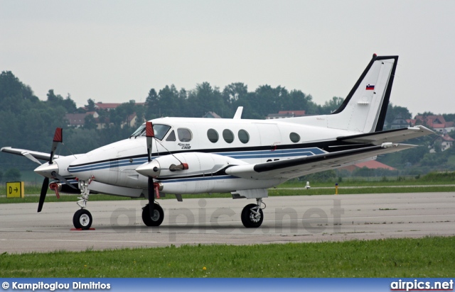 S5-CMO, Beechcraft C90-B King Air, Private
