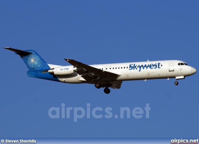 VH-FNR, Fokker F100, Skywest Airlines