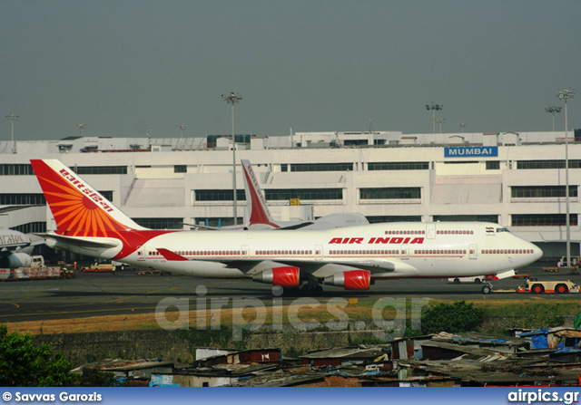 VT-AIS, Boeing 747-400, Air India