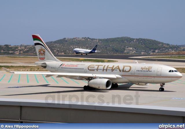 A6-EYG, Airbus A330-200, Etihad Airways