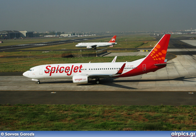 VT-SPR, Boeing 737-800, Spicejet