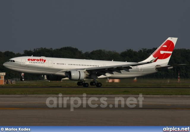 I-EEZM, Airbus A330-200, Eurofly