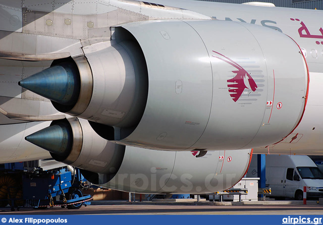 A7-HHH, Airbus A340-500, Qatar Airways