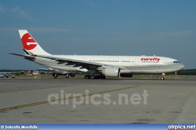 EI-EZL, Airbus A330-200, Eurofly