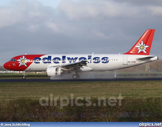 HB-IHZ, Airbus A320-200, Edelweiss Air