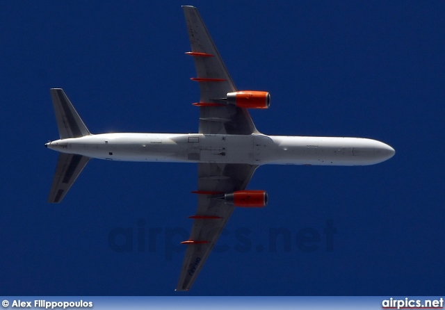 OH-AFJ, Boeing 757-200, easyJet