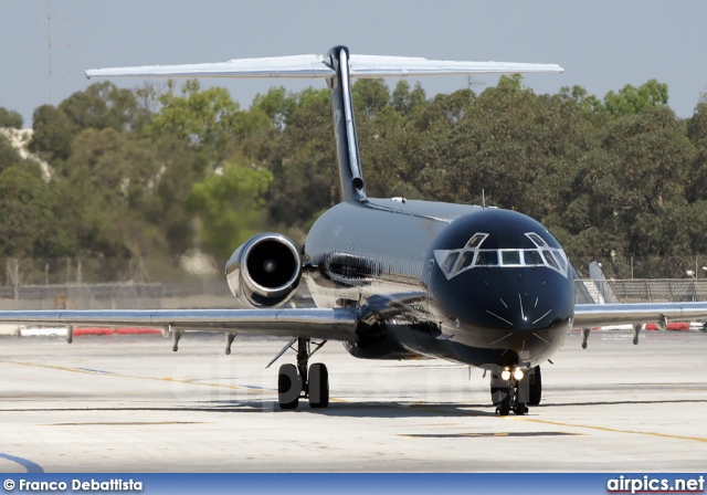 F-GMLU, McDonnell Douglas MD-83, Blue Line