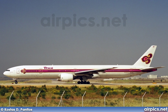 HS-TKC, Boeing 777-300, Thai Airways