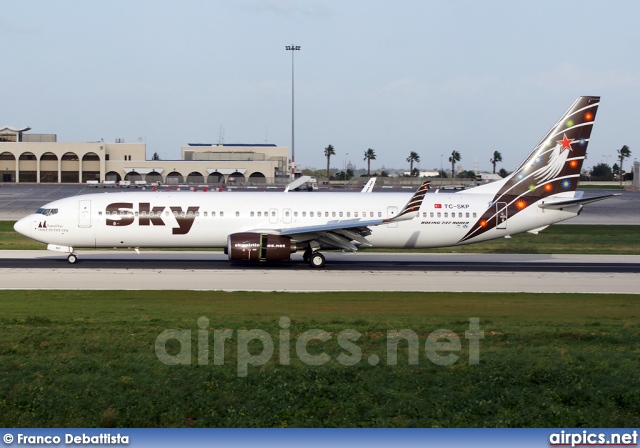 TC-SKP, Boeing 737-900ER, Sky Airlines