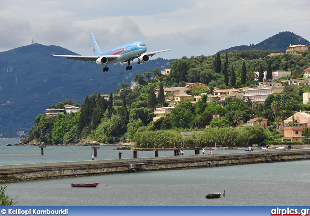 G-BYAD, Boeing 757-200, Thomsonfly