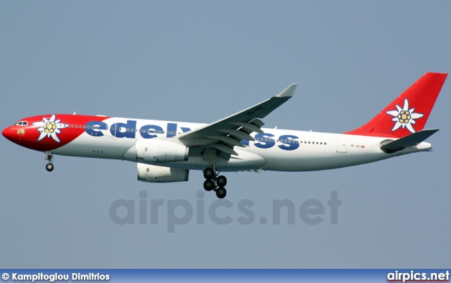 HB-IQZ, Airbus A330-200, Edelweiss Air