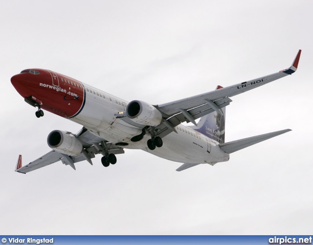 LN-NOI, Boeing 737-800, Norwegian Air Shuttle