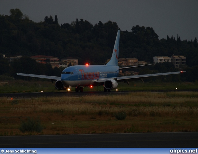 G-CDZI, Boeing 737-800, Thomsonfly