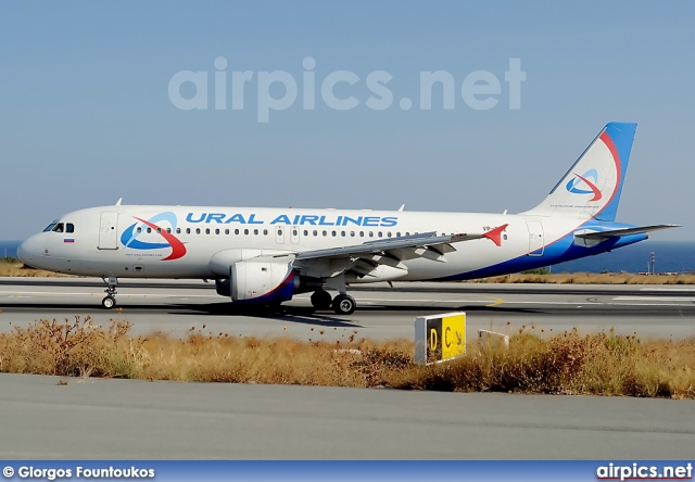 VP-BQZ, Airbus A320-200, Ural Airlines