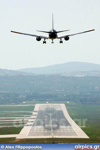 Boeing 767-300, Gulf Traveller