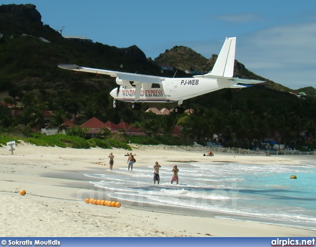 PJ-WEB, Britten-Norman BN-2-B Islander II, Winward Express