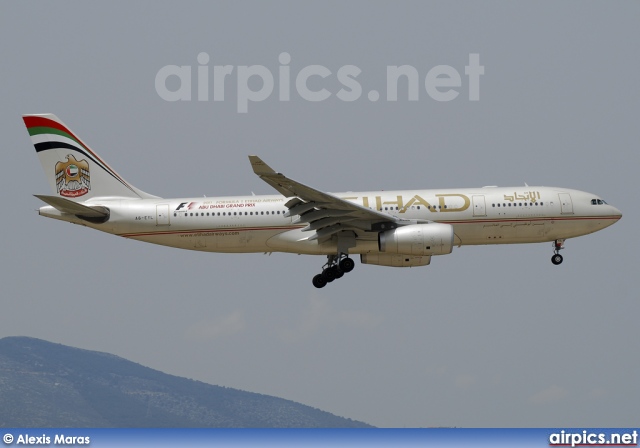 A6-EYL, Airbus A330-200, Etihad Airways