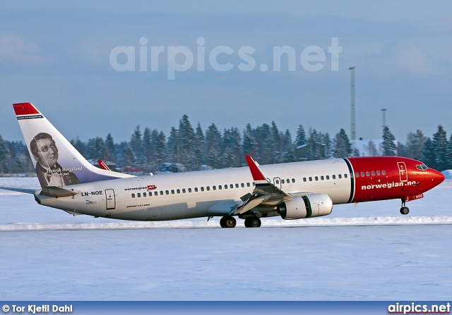 LN-NOE, Boeing 737-800, Norwegian Air Shuttle