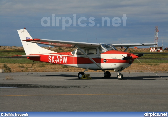 SX-APW, Cessna 182-E Skylane, Private