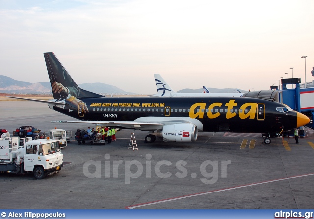 LN-KKY, Boeing 737-300, Norwegian Air Shuttle