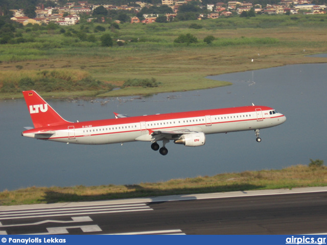 D-ALSD, Airbus A321-200, LTU International Airways