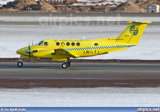 LN-LTJ, Beechcraft B200-GT King Air, Lufttransport