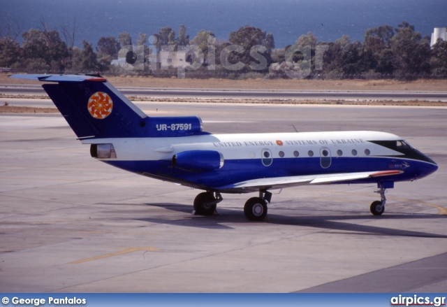 UR-87591, Yakovlev Yak-40, UES Avia