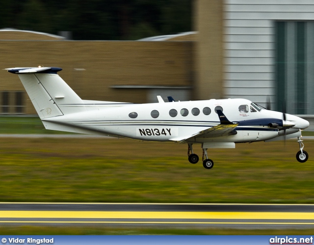N8134Y, Beechcraft B200-GT King Air, Private