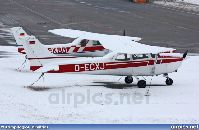 D-ECXJ, Cessna 172-M Skyhawk, Private