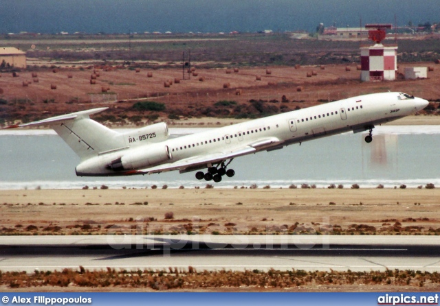 RA-85725, Tupolev Tu-154-M, Untitled