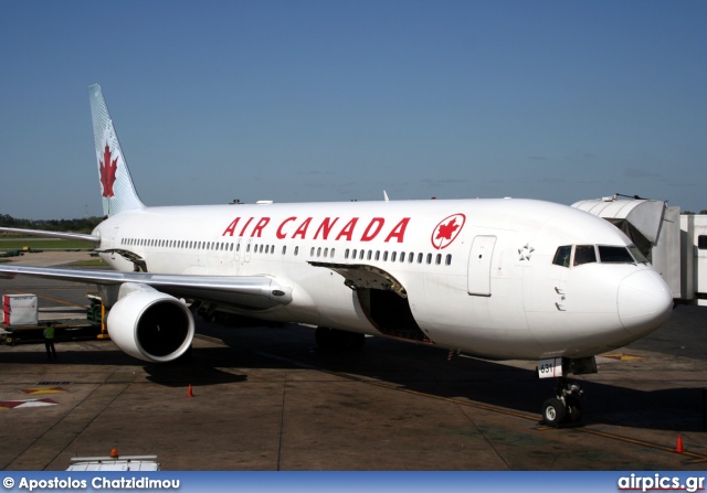 C-FMWP, Boeing 767-300ER, Air Canada