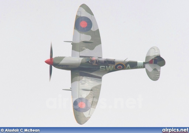 G-CTIX, Supermarine Spitfire-T9, Untitled
