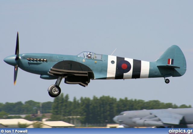 PM631, Supermarine Spitfire-PRXIX , Royal Air Force