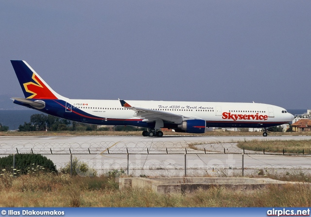 C-FBUS, Airbus A330-300, Skyservice