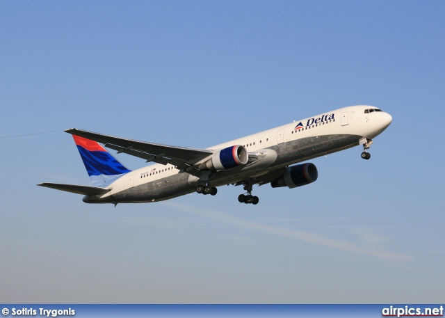 N1501P, Boeing 767-300ER, Delta Air Lines