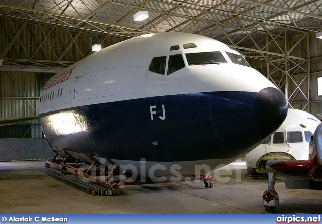 G-APFJ, Boeing 707-400, British Airtours