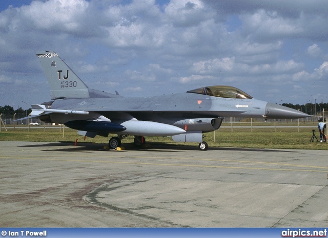86-0330, Lockheed F-16-C Fighting Falcon, United States Air Force
