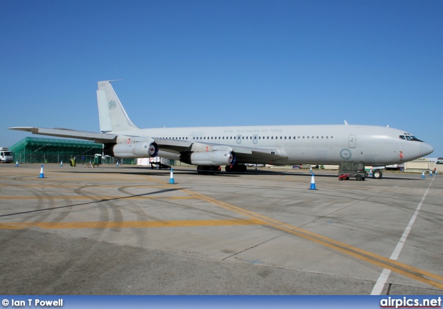 A20-261, Boeing 707-300C, Royal Australian Air Force