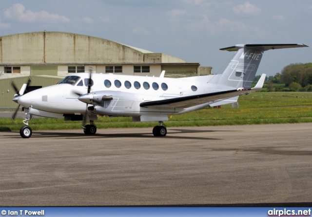 M-FIVE, Beechcraft 350 Super King Air-B300, Private