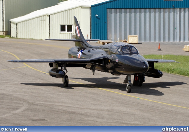 G-FFOX, Hawker Hunter-T.7, Private