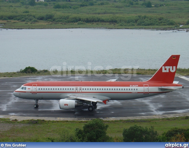 D-ALTF, Airbus A320-200, LTU International Airways