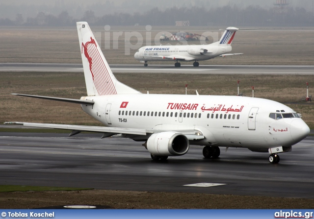 TS-IOI, Boeing 737-500, Tunis Air