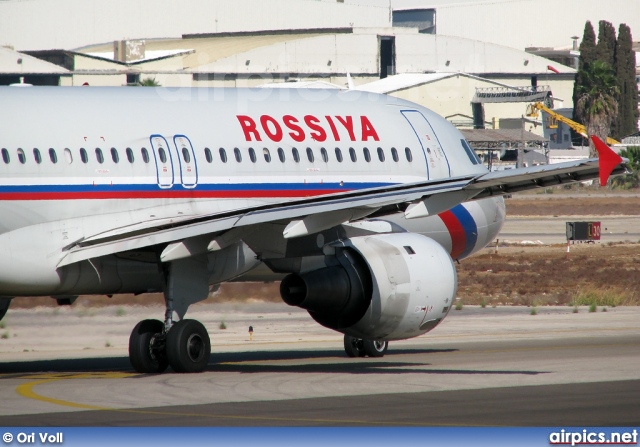 EI-DXY, Airbus A320-200, Rossiya Airlines